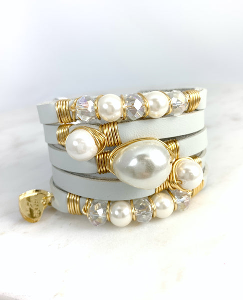 Maxi Cuff Leather / Pearls / Light Gray